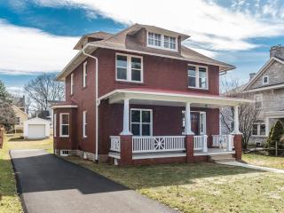 1242 Oak St, Lebanon, PA 17042-5841