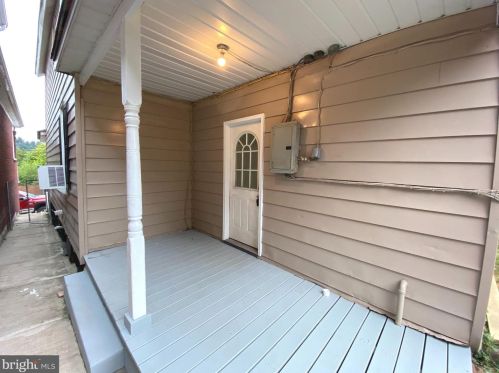 30 Oak St, Cumberland MD  21502-3958 exterior