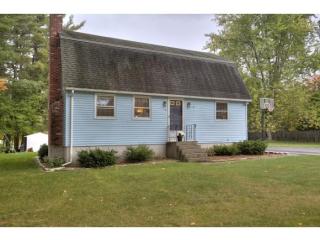 3 Clay St, Merrimack, NH 03054-3282
