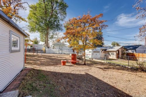 245 Sperry St, Denver CO  80219 exterior