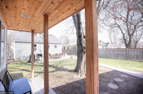 762 Hoyt Ave, Saint Paul MN  55106-1009 exterior