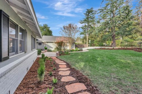 16171 Short Rd, Los Gatos, CA 95032-4824