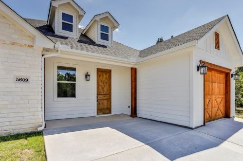 5609 San Jacinto Dr, Granbury TX  76048-6546 exterior