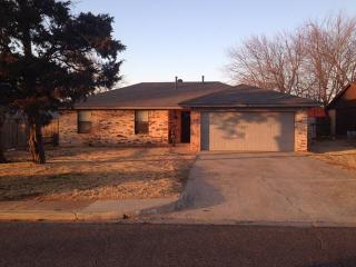 351 Juniper Dr, Mustang, OK 73064-3427