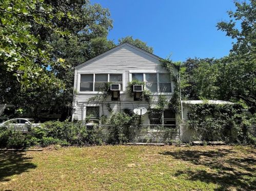 3124 Shawnee Trl, Fort Worth TX  76135-2843 exterior