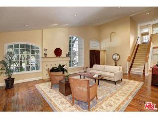 2776 Casiano Rd, Los Angeles, CA 90077-1524