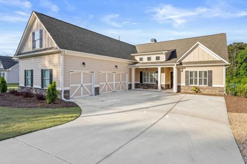 2767 Camp Mitchell Rd, Loganville, GA 30052-2172
