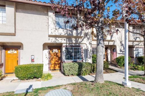 5624 Las Virgenes Rd, Calabasas, CA 91302-3413
