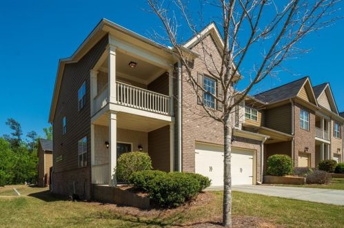 421 Fern Bay Dr, Atlanta, GA 30331-8957