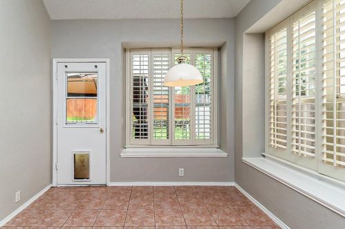 4621 Parkview Ln, Fort Worth TX  76137-5457 exterior