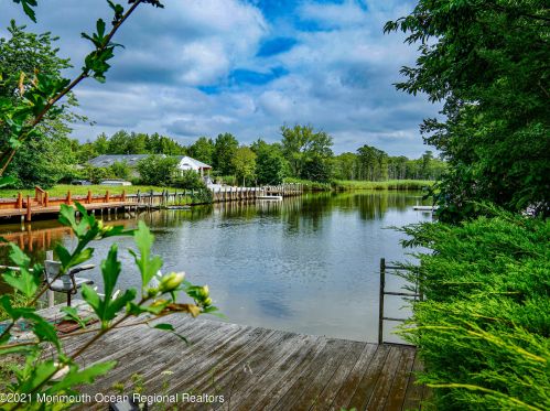 432 Nautilus Blvd, Lacey, NJ 08731-1917