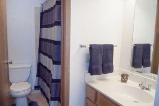 5200 98th St, Minneapolis MN  55437-2098 exterior