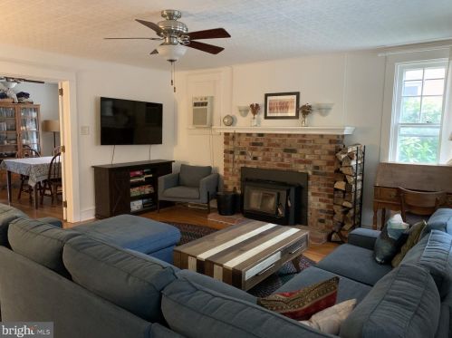 551 Walnut St, Lancaster PA  17603-3337 exterior