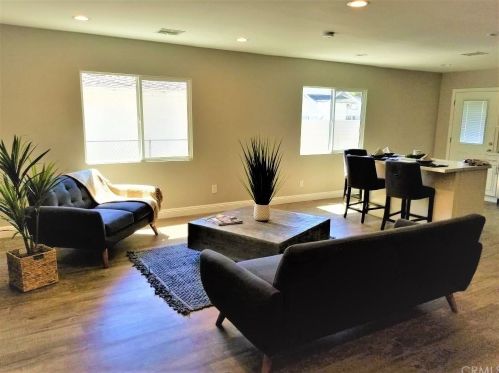 1906 Van Ness Ave, Santa Ana CA 92707-2638 exterior