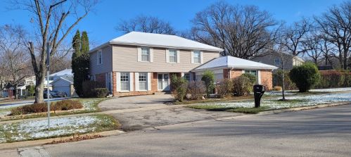 820 North Ave, Bannockburn, IL 60015-2236