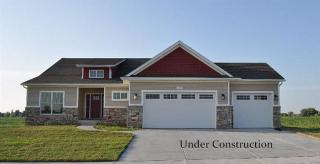 2121 60th St, Davenport, IA 52807-2094