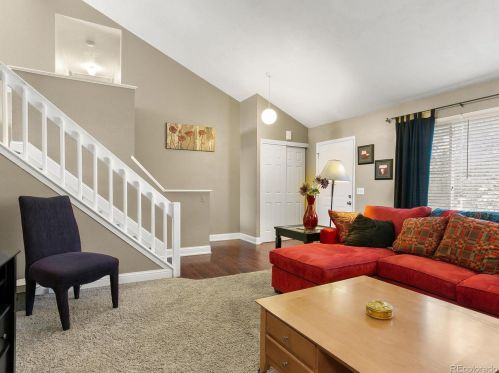 614 Laredo Cir, Denver, CO 80017-2104