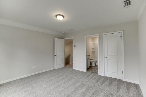 601 Lakeview Bnd Cir, Jefferson GA  30549-7061 exterior