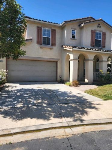 396 Arbor Ct, Simi Valley, CA 93065-8233