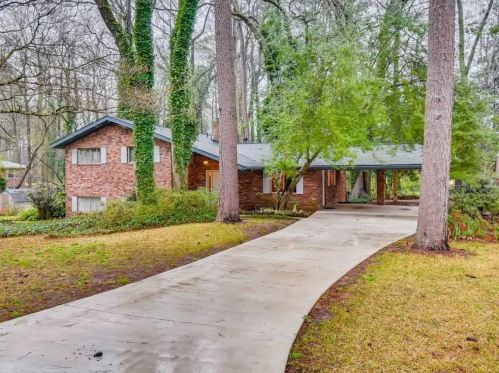 1478 Hammack Dr, Morrow, GA 30260-1644