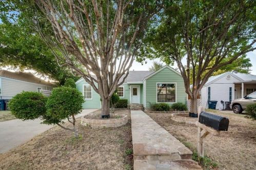 4032 Valentine St, Fort Worth TX  76107-6409 exterior