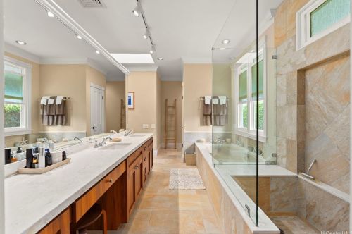 4579 Aukai Ave, Honolulu HI  96816-5205 exterior