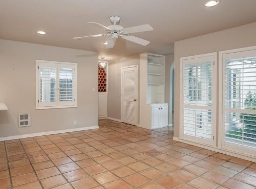 2563 Boyd Ave, Fort Worth TX  76109-1022 exterior