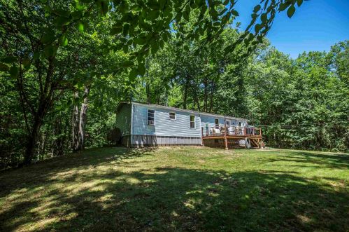 26 Glass Ln, Barrington, NH 03825-7108