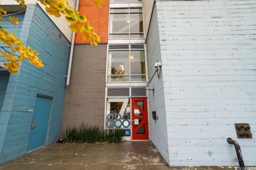888 7th St, San Francisco CA  94107-1584 exterior