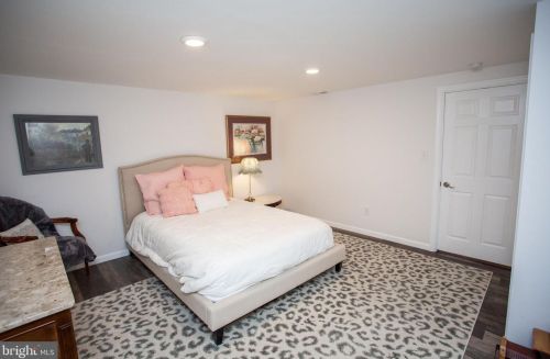 1173 Concord Dr, Tavistock NJ exterior