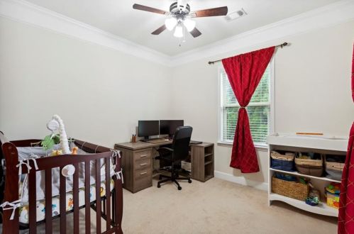 5568 High Point Rd, Atlanta GA  30342-5039 exterior