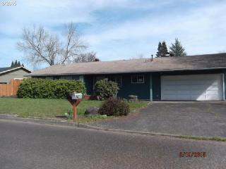 1325 Charles St, Dundee, OR 97115-9797