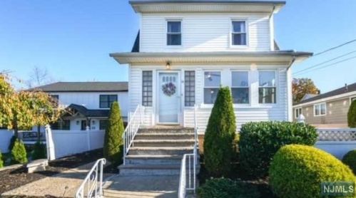 74 Charter Oak St, Wood-Ridge, NJ 07075-2232