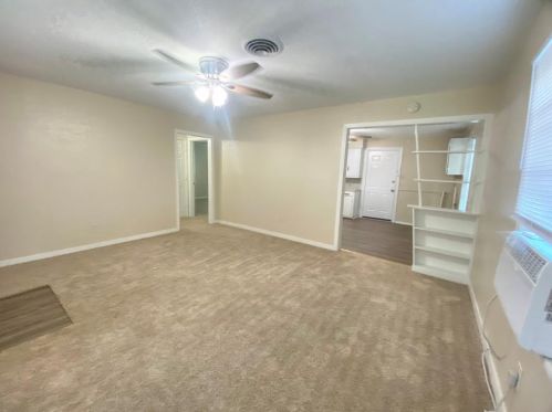 824 Anderson St, Angleton TX  77515-5209 exterior