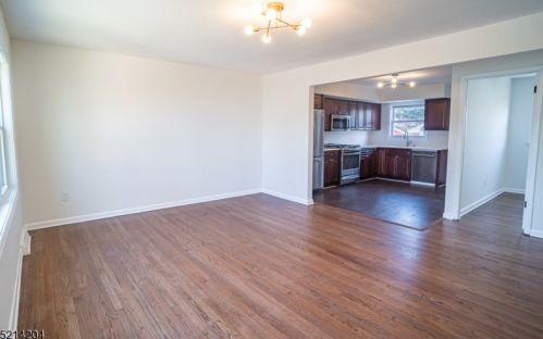 43 Division St, Bloomfield, NJ 07003-3623