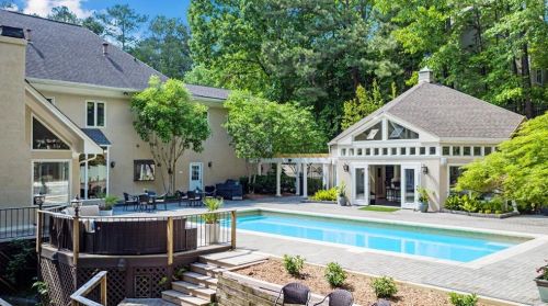 5485 Errol Pl, Atlanta GA  30327-4871 exterior