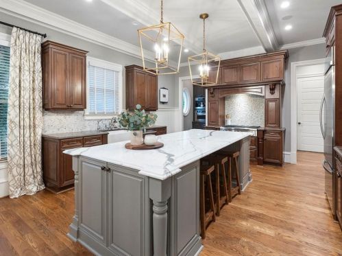 1607 Grant Dr, Atlanta GA  30319-3589 exterior