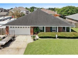 821 Vintage Dr, Kenner, LA 70065-1928