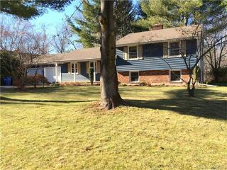 92 Acer Dr, Middletown, CT 06457-5102