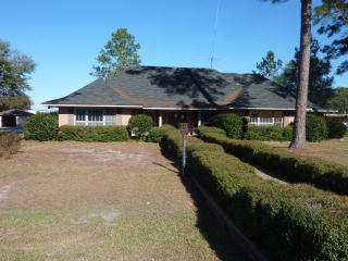 174 Auburn St, Baxley, GA 31513-6710