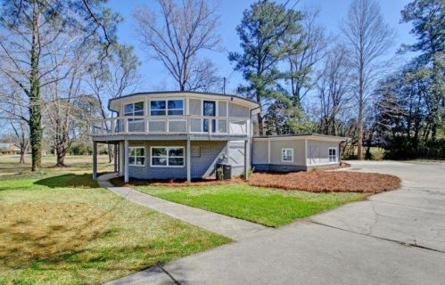135 Lakeshore Dr, Carrollton, GA 30117-0018