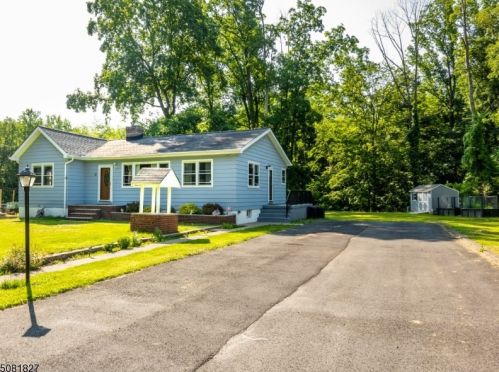 12 Beaver Dam Rd, Wharton, NJ 07885-2802
