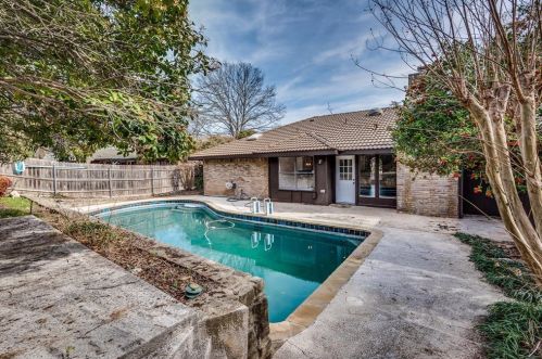 4220 Twilight Dr, Fort Worth TX  76116-7565 exterior