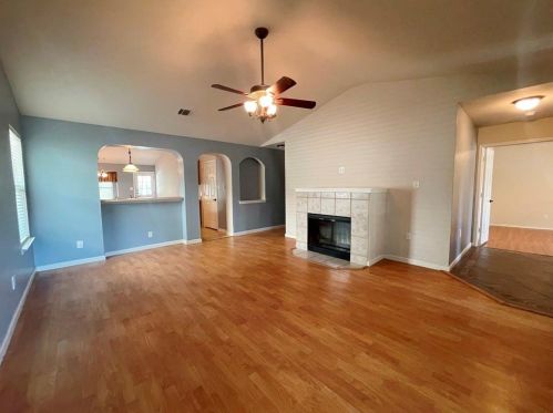 188 Hogan, Uhland TX  78640-5400 exterior