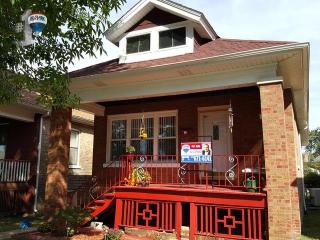 3548 66th Pl, Chicago, IL 60629-3412