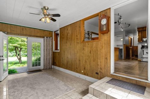 49 Wellstown Rd, Hopkinton, RI 02804-1402