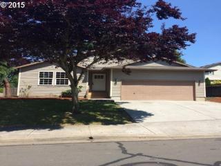 1587 Barn Owl Way, Damascus, OR 97080