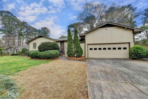 3241 Bunten Rd, Duluth, GA 30096-3642