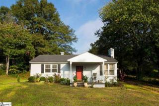 304 Crestfield Rd, Greenville, SC 29605-2553