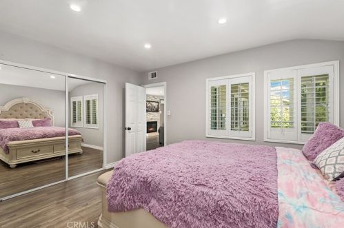 511 Baker St, Anaheim CA  92804-2225 exterior